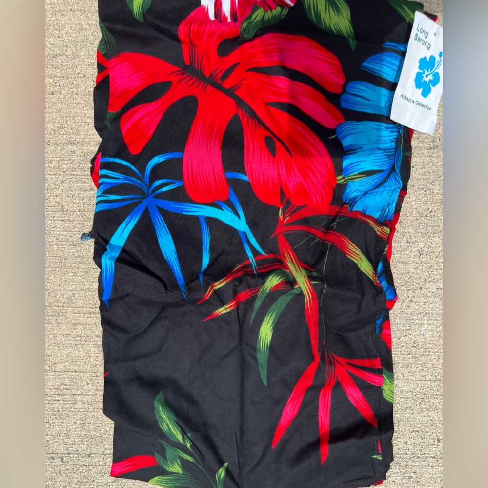 Hawaiian sarong cover-up scarf wrap black red floral 44”x60”